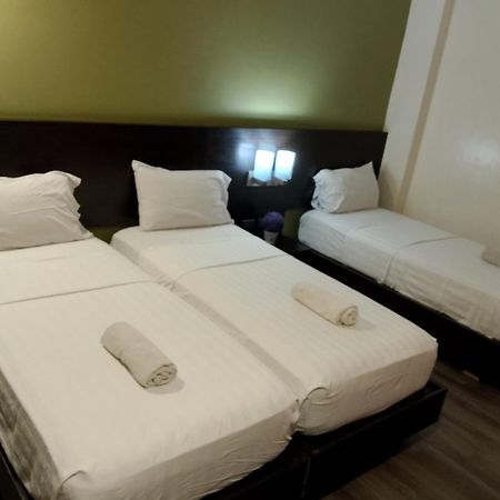 Makati Boutique Hotel Near Naia Airport Terminal 3 Edsa Pasay Cbd Makati City Extérieur photo