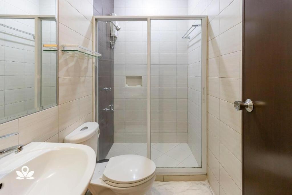 Makati Boutique Hotel Near Naia Airport Terminal 3 Edsa Pasay Cbd Makati City Extérieur photo
