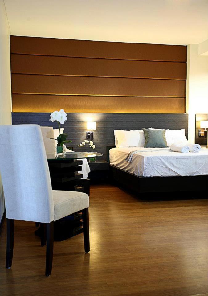 Makati Boutique Hotel Near Naia Airport Terminal 3 Edsa Pasay Cbd Makati City Extérieur photo