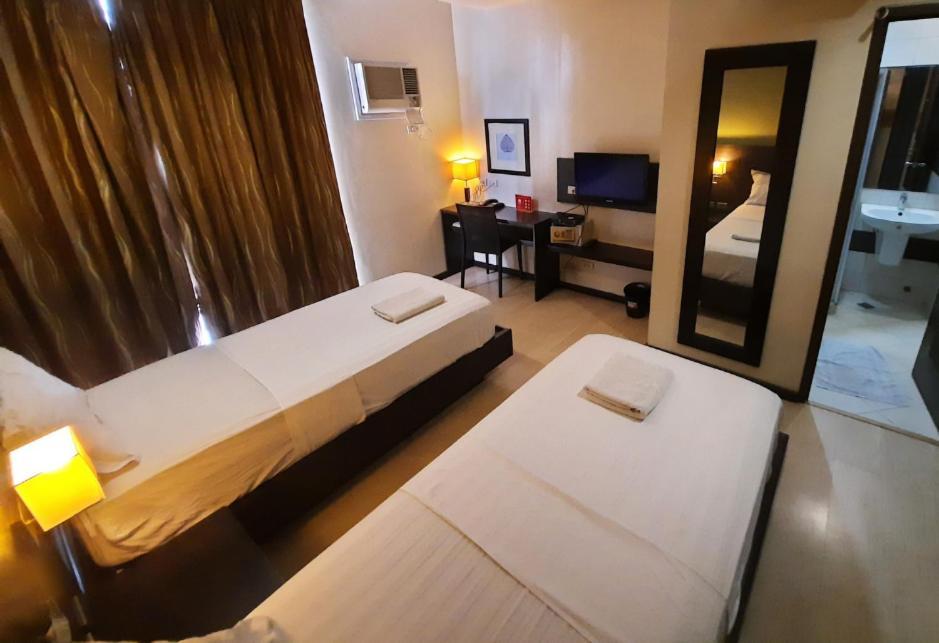 Makati Boutique Hotel Near Naia Airport Terminal 3 Edsa Pasay Cbd Makati City Extérieur photo